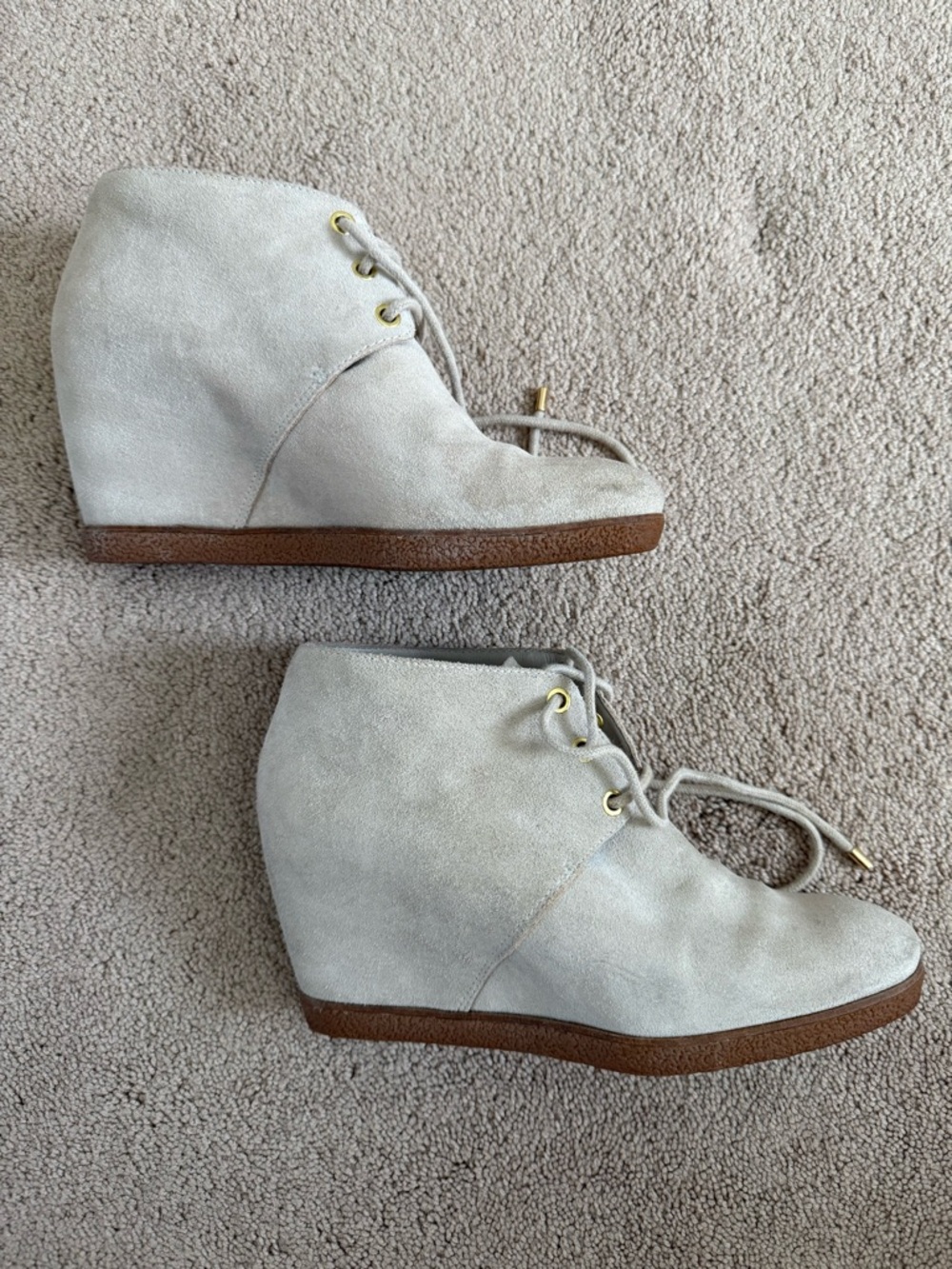 Cole Haan Leslie Hidden Wedge
Bootie size 8